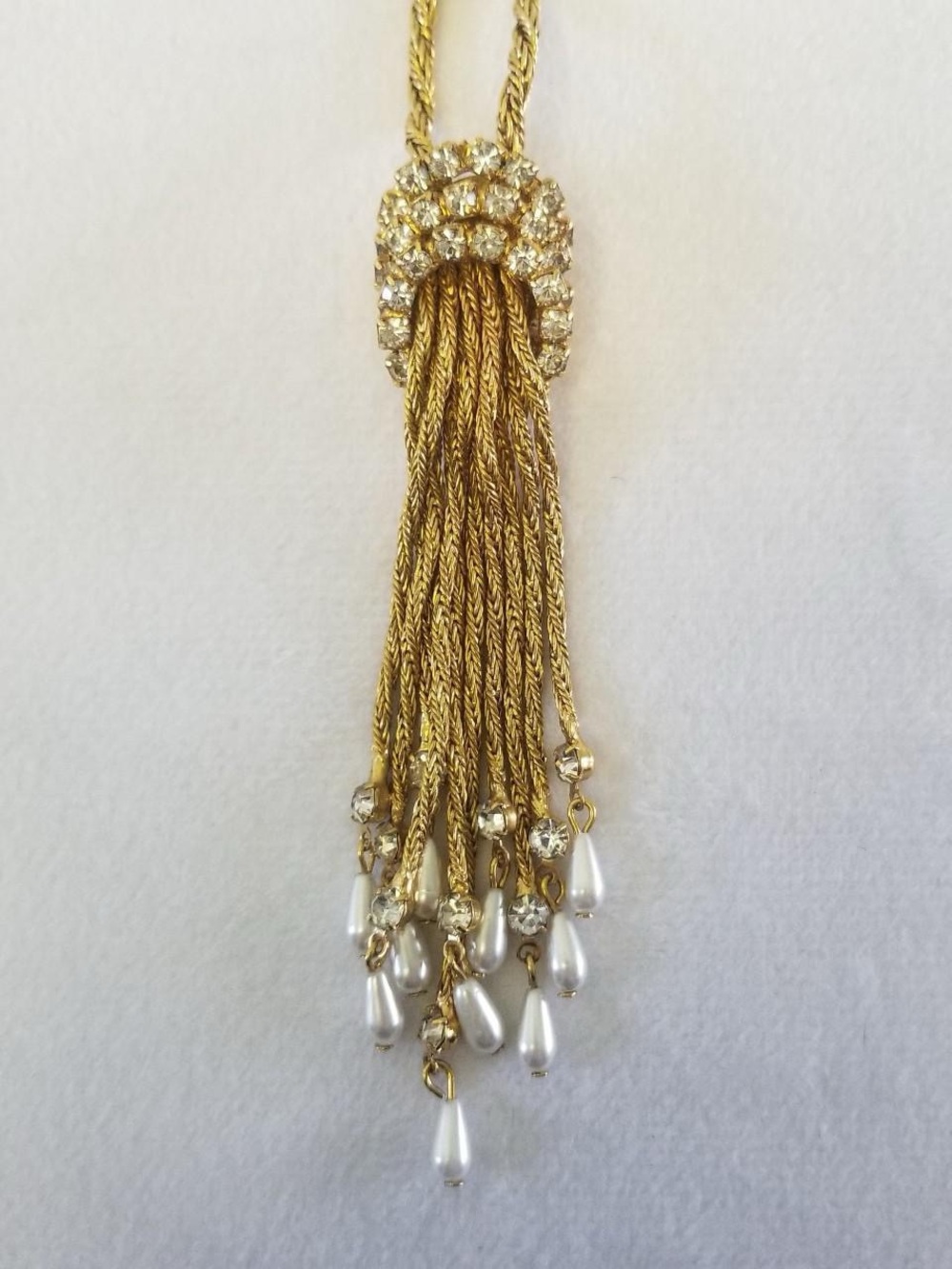 1970s Gold Toned Necklace With Rhinestone and Faux Pearl Accents